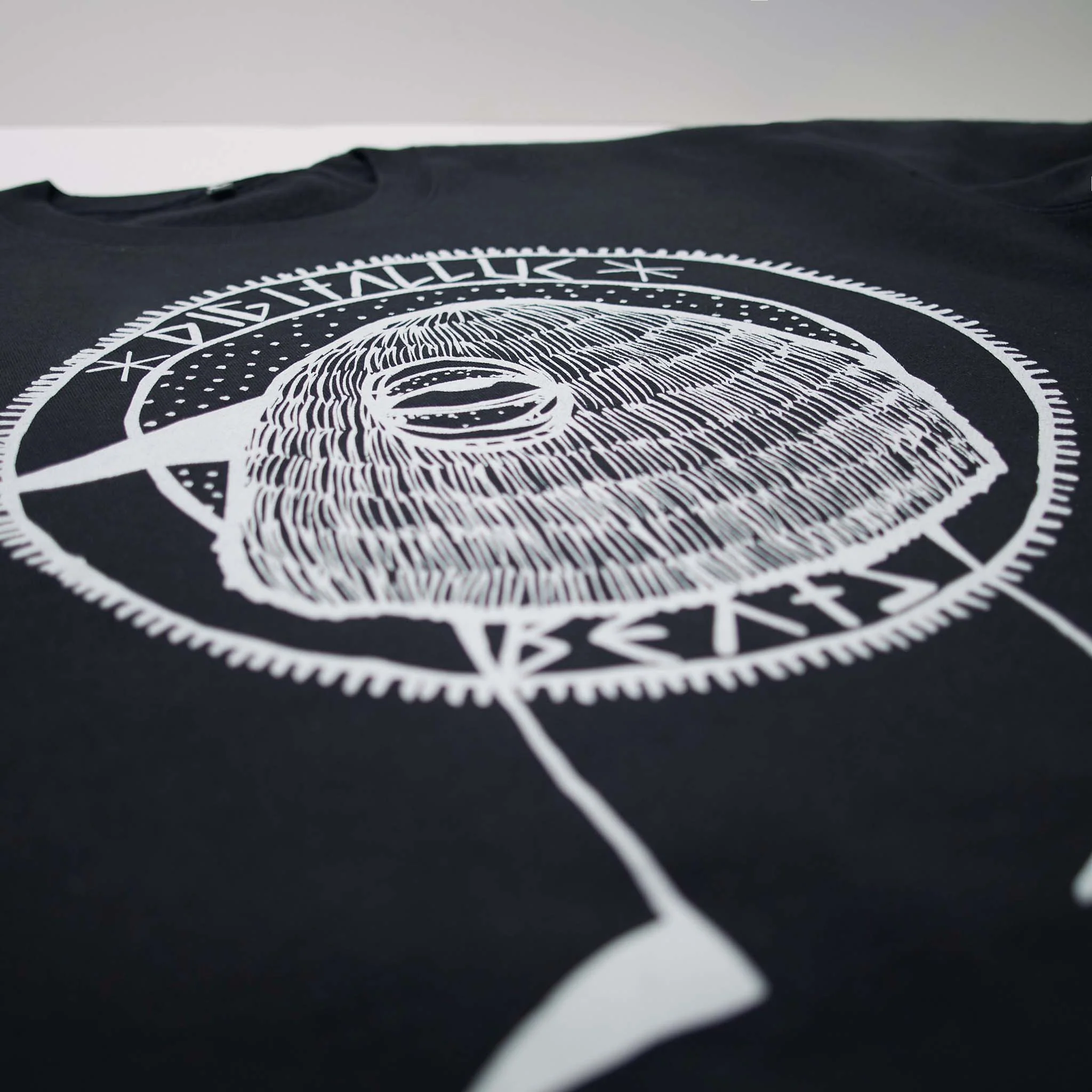 DIGITALLUC | SWEATSHIRT | BLACK - Image 5