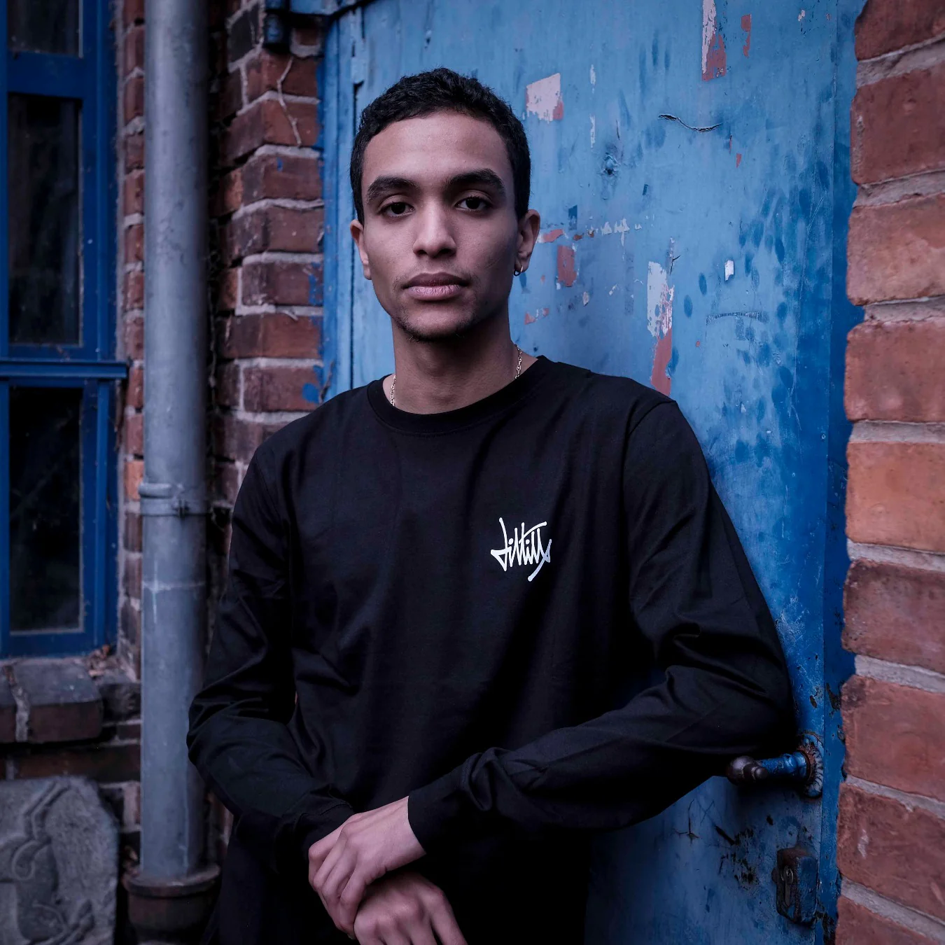 DLTLLY | LONGSLEEVE | BLACK - Image 8