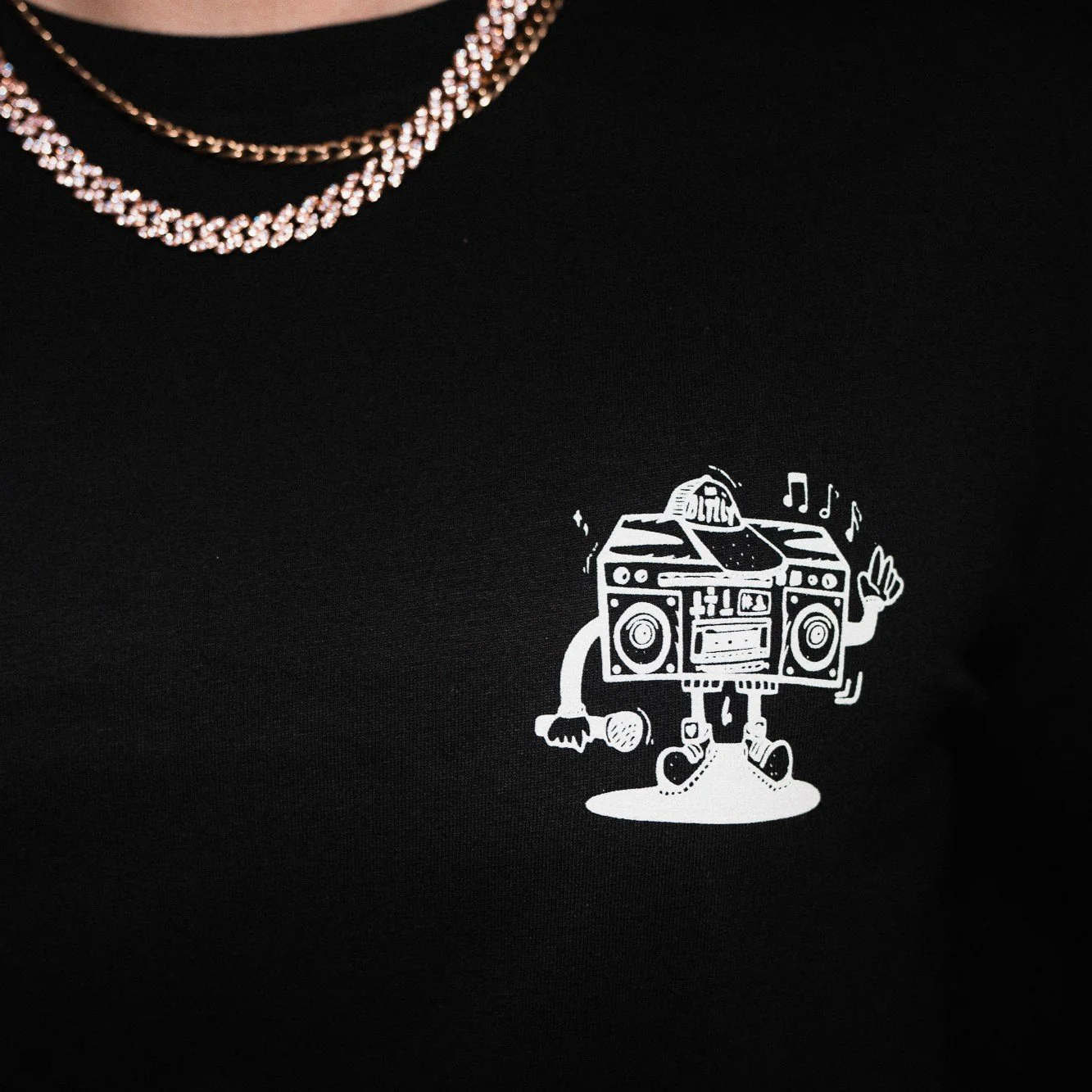 DLTLLY  X HÜLPMAN | LONGSLEEVE | BOOMBOX | BLACK - Image 4